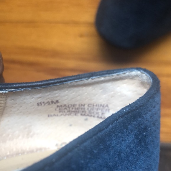 - Beautiful Vaneli sued Bleu shoes size 8,5 - Picture 7 of 8